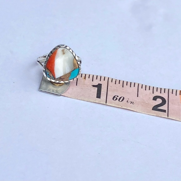 Spiny Oyster Turquoise Ring - Picture 16 of 16